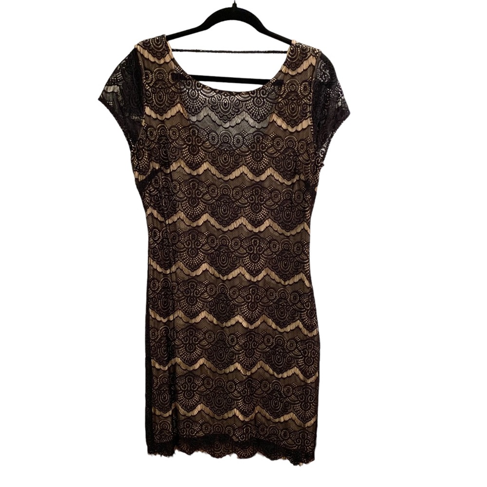 Bebe Open Back Black Lace Overlay Bodycon Dress Short Sleeve (L, Black/Nude)